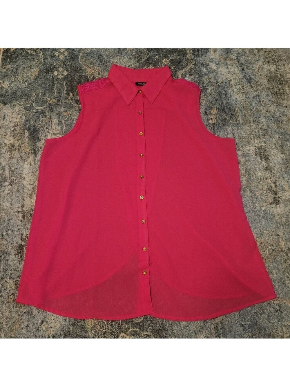 Mileage Size 2X Sleeveless Pink Button-Up Women's Top